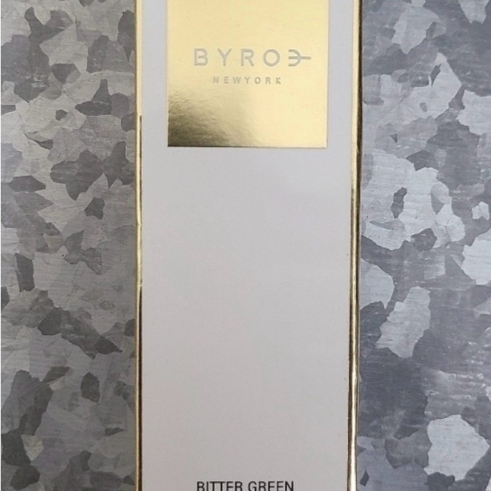 Byredo Bitter Green Essence Toner Bottle - Mint Green & Gold